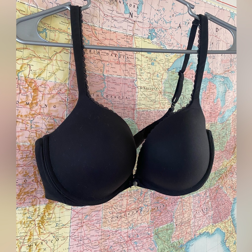 Victoria’s Secret Body by Victoria Push-up Bra 36D